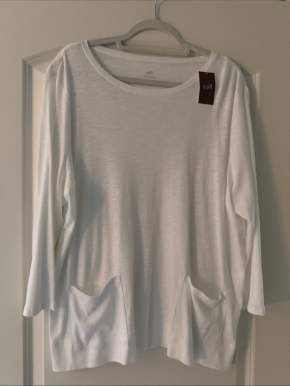 J. Jill White Long Sleeve Tunic with Front Pockets
